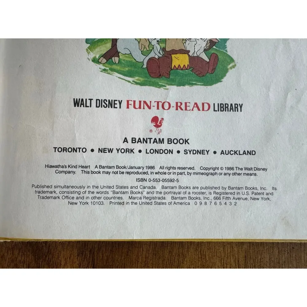Vintage 1986 Walt Disney Hiawatha's Kind Heart Fun-to-Read Library Vol 15